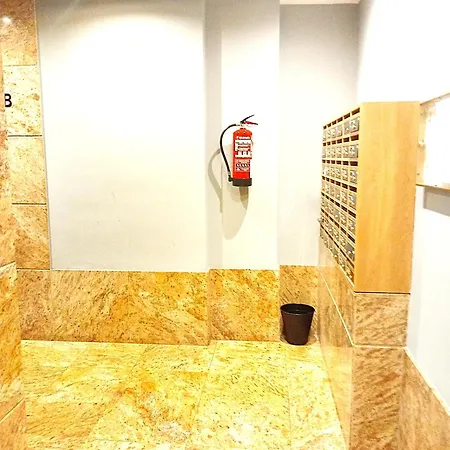 San Miguel Con Wifi Y Garaje Gratis Οβιέδο